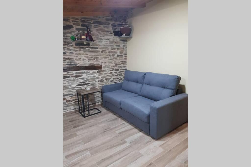 Apartamento Con Vistas Al Rio A Solaina Samos Kültér fotó
